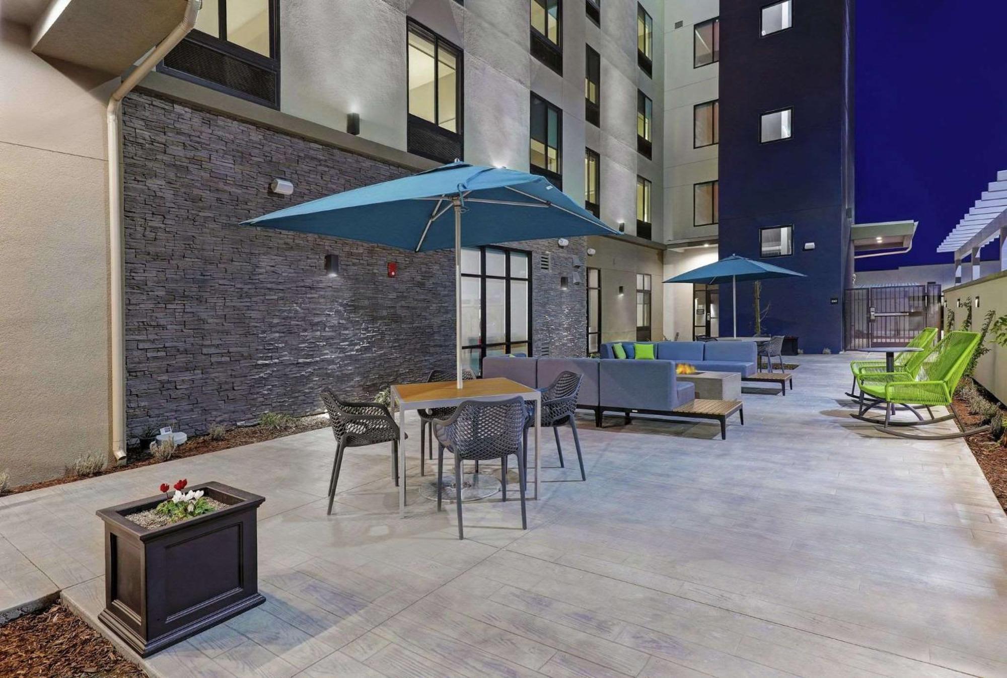 Hampton Inn Patterson, Ca Exterior photo